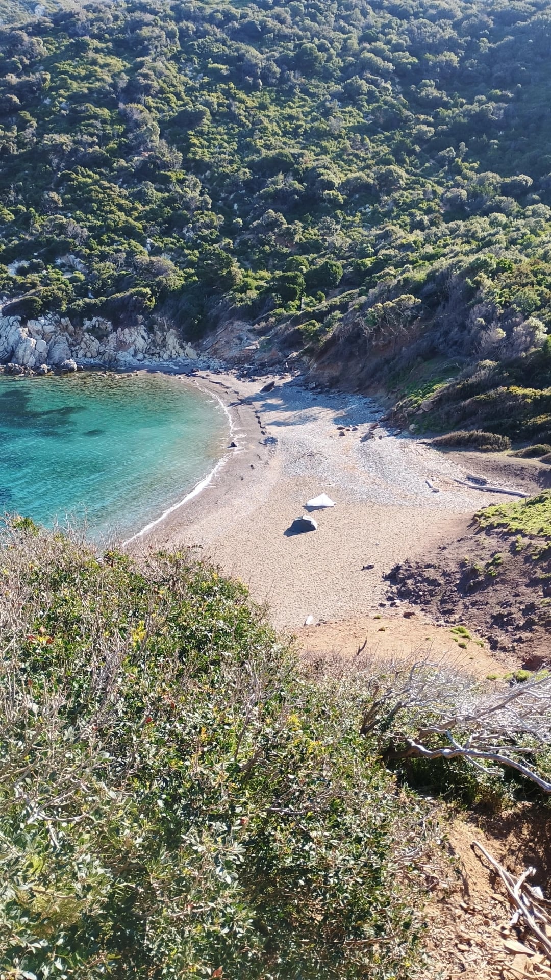 Chilling in una cala all’Isola d’Elba